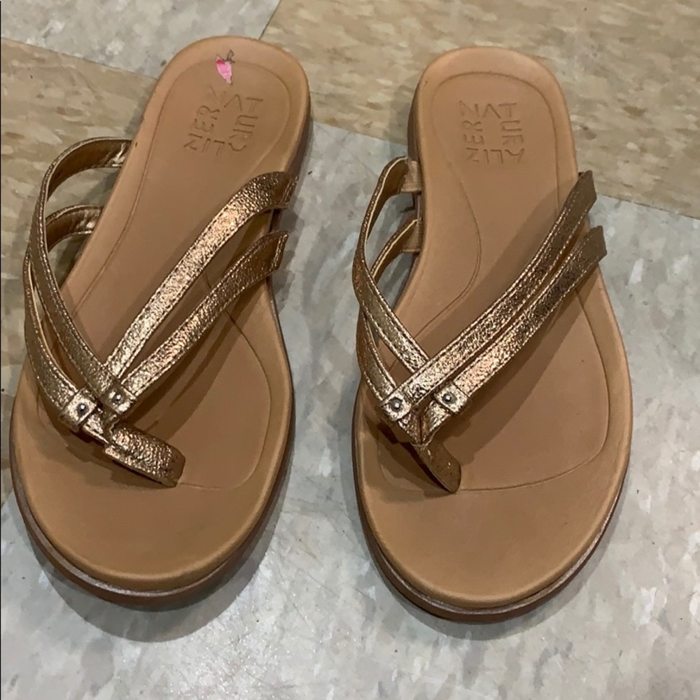Naturalizer gold sandal size 6.